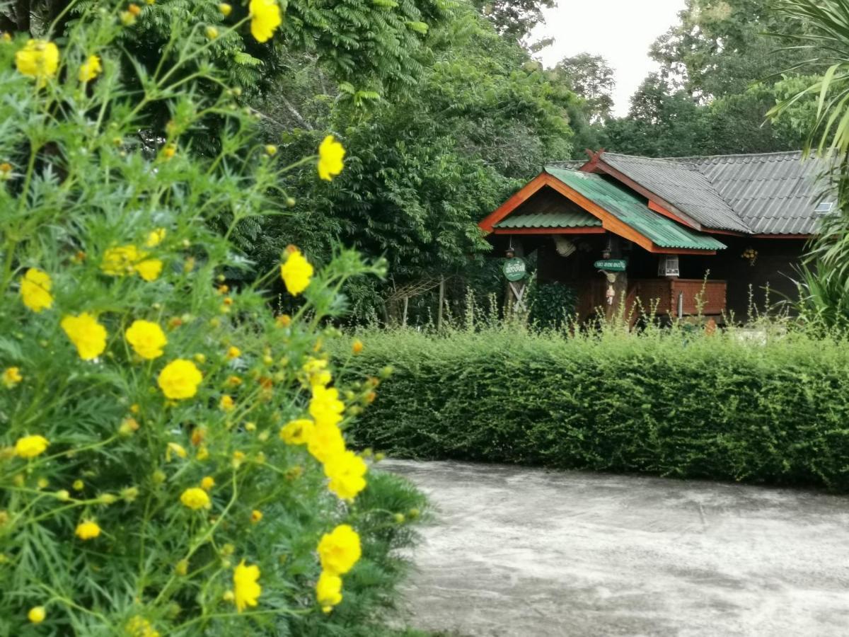 Home Garden Chaeson บ้านสวน ชวนฝัน Lampang Dış mekan fotoğraf